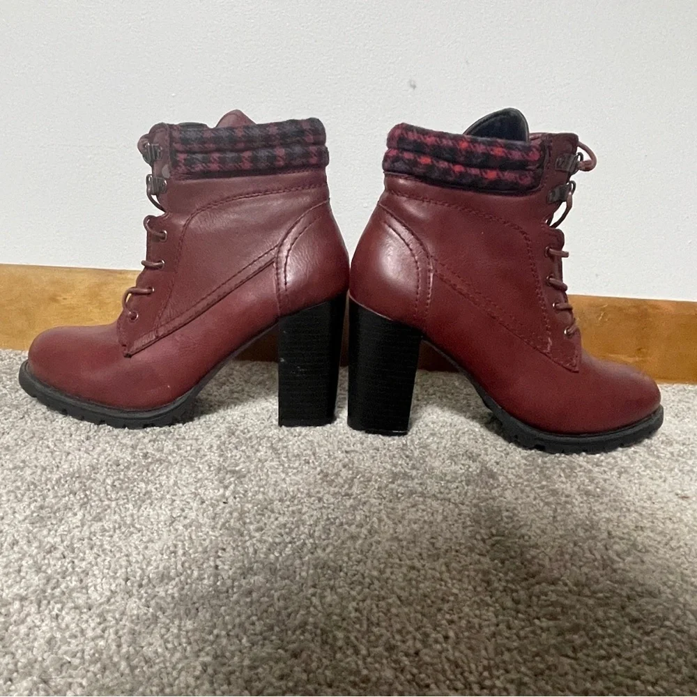 Dolce by Mojo Moxy WitchyFaux leather‎ Red-burgundy ankle boot Whimsigoth Size 8